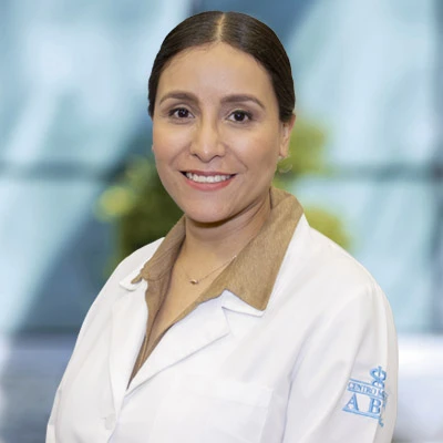 Dra Delia Karina Maya Bautista del Centro Médico ABC, especialista en Pediatría