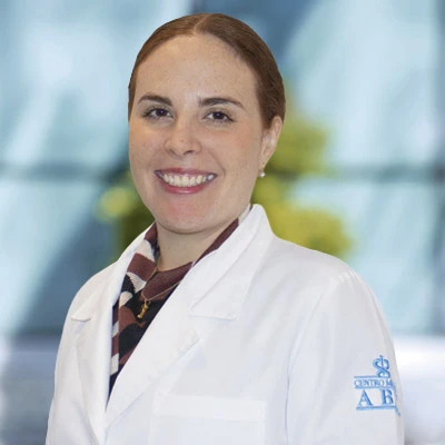Dra. Maria Isabel Peinado Fabregat del Centro Médico ABC, especialista en Pediatría