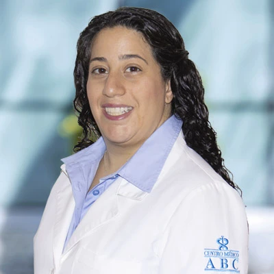 Dra. Jesica Naanous Rayek from ABC Medical Center, specialist in Internal Medicine