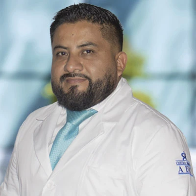 Mr Alejandro Osvaldo Amador Perez del Centro Médico ABC, especialista en Pediatría