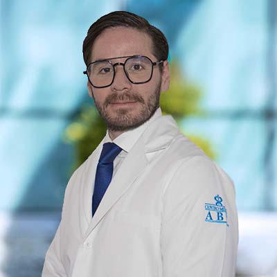 Dr Zomar Roberto Fuentes Astudillo del Centro Médico ABC, especialista en Ginecología y Obstetricia