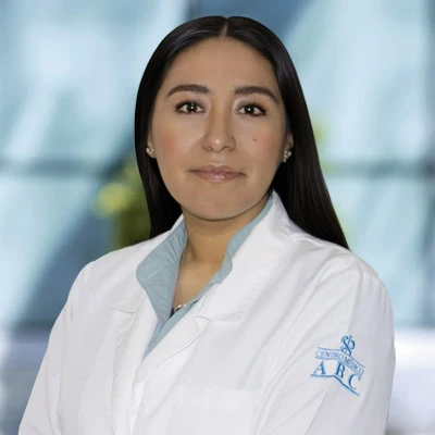 Dra. Karla Sanchez Olivera del Centro Médico ABC, especialista en Pediatría