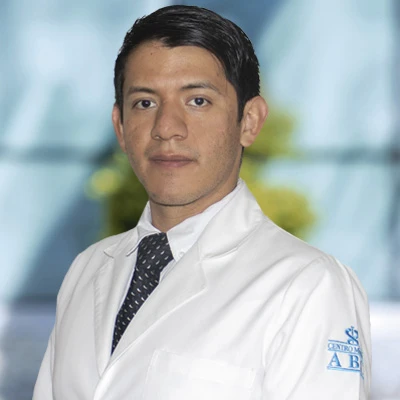Dr Juan Alberto Lira Lucio from ABC Medical Center., especialista en 