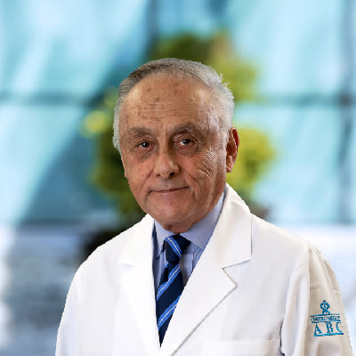 Dr. Roberto Rivera Luna