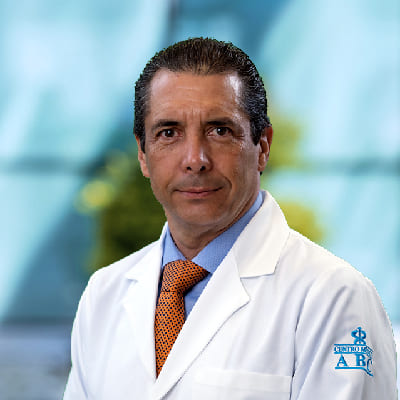 Dr Jorge Jaroslav Stern Colín Y Nunes del Centro Médico ABC, especialista en 