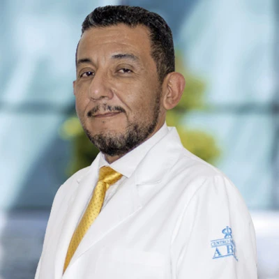 Dr Juan Roberto González Santamaría from ABC Medical Center., especialista en 