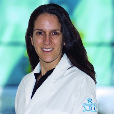 Dra Daniela Meizner Grezemkovsky del Centro Médico ABC, especialista en Oftalmología