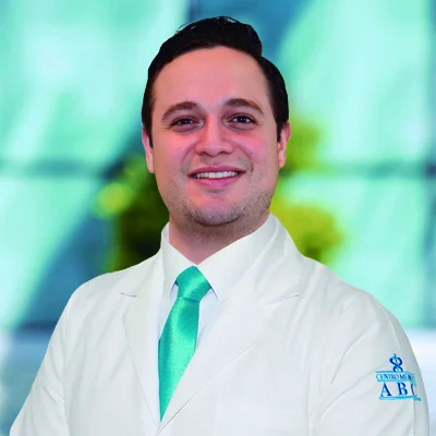 Dr Christopher Orion Fernández Solis del Centro Médico ABC, especialista en Anestesiología Dr Christopher Orion Fernández Solis del Centro Médico ABC, especialista en Anestesiología