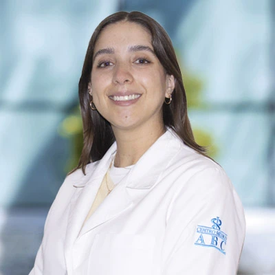 Dra. Daniela Del Rio Gonzalez del Centro Médico ABC, especialista en Ortopedia y Traumatología