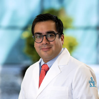 Dr Carlos Ixbalamqué Rodríguez Herrera del Centro Médico ABC, especialista en Anestesiología