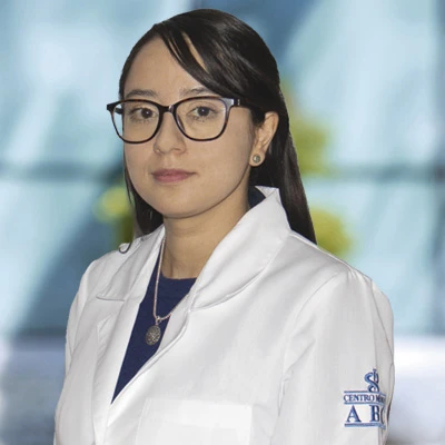 Dra Azyadeh Camacho Ordoñez del Centro Médico ABC, especialista en Oftalmología