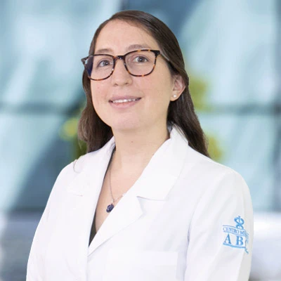 Dra  Lucia Escobedo Berumen del Centro Médico ABC, especialista en Gastroenterología Pediátrica