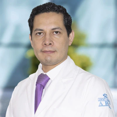 Dr Dr. Axel Alberto Cayetano Alcaraz del Centro Médico ABC, especialista en Urología