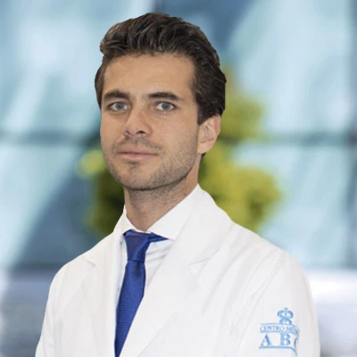 Dr Alejandro Frade Garcia from ABC Medical Center., especialista en 