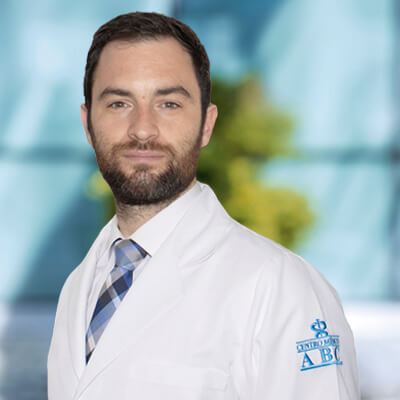 Dr Andrés Lisker Cervantes del Centro Médico ABC, especialista en Oftalmología