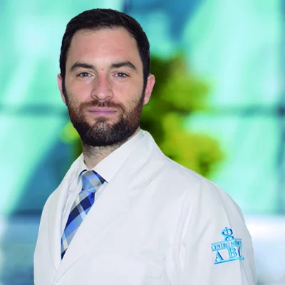 Dr Andrés Lisker Cervantes del Centro Médico ABC, especialista en Oftalmología Dr Andrés Lisker Cervantes del Centro Médico ABC, especialista en Oftalmología