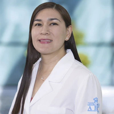 Dra María Isabel Araiza Atanacio del Centro Médico ABC, especialista en Dermatología Pediátrica