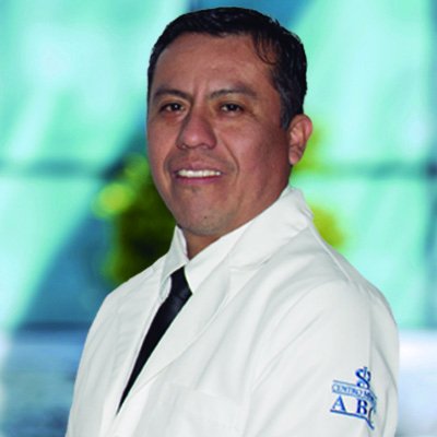 Dr Cuauhtémoc Peralta Sanchez del Centro Médico ABC, especialista en Anestesiología