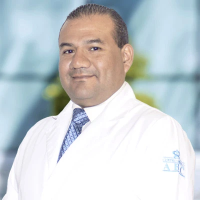 Dr Oscar Noé García Galaviz from ABC Medical Center., especialista en 