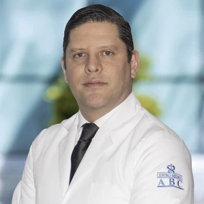 Dr. Miguel Angel Perez De Leon del Centro Médico ABC, especialista en Cirugía Plástica, estética y reconstructiva