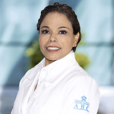 Dra. Erandeni Itzel Fernandez Silva del Centro Médico ABC, especialista en Cirugía General