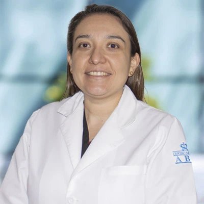 Dra Abril Camacho Cervantes del Centro Médico ABC, especialista en Ginecología y Obstetricia