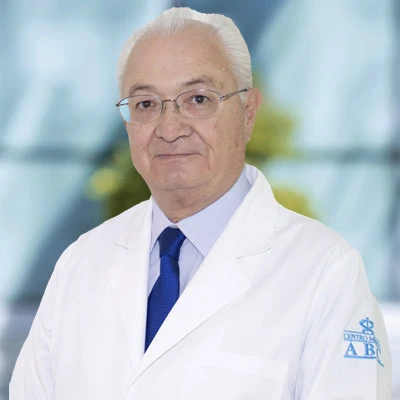 Dr Gerardo Leopoldo Uranga Sánchez del Centro Médico ABC, especialista en Ginecología y Obstetricia
