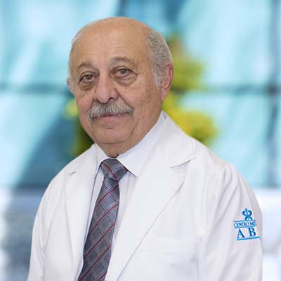 Dr Marcos Jalak Cababie del Centro Médico ABC, especialista en Cirugía del Aparato Digestivo