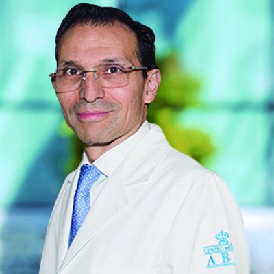 Dr Edmundo Guadarrama Pérez del Centro Médico ABC, especialista en Cirugía Plástica, estética y reconstructiva
