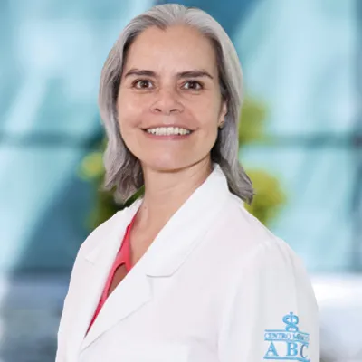Dra María Mercedes Cendón Ortega del Centro Médico ABC, especialista en Anestesiología