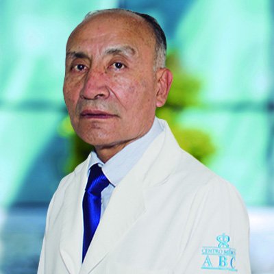 Dr José Antonio García Montes del Centro Médico ABC, especialista en Cardiología Pediátrica