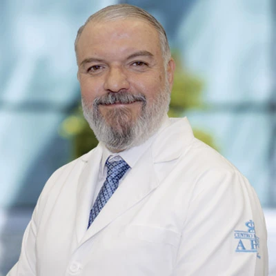 Dr Francisco Alberto Zamora Sarabia del Centro Médico ABC, especialista en Cirugía General