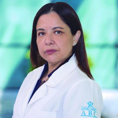 Dra Yolanda Aburto Murrieta del Centro Médico ABC, especialista en Terapia Endovascular Neurológica