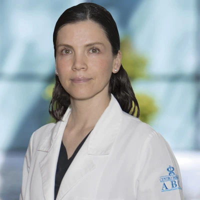 Dra Karla Susana Martín Téllez del Centro Médico ABC, especialista en Cirugía Oncológica