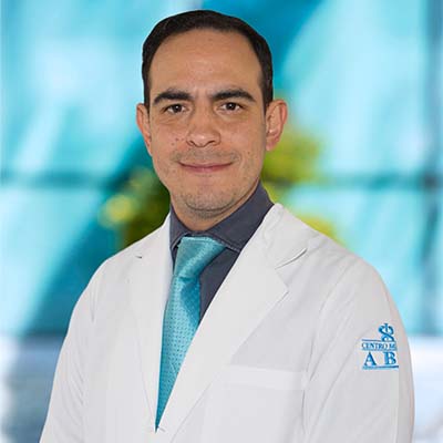 Dr Juan Pablo Sandoval Jones del Centro Médico ABC, especialista en Cardiología Pediátrica