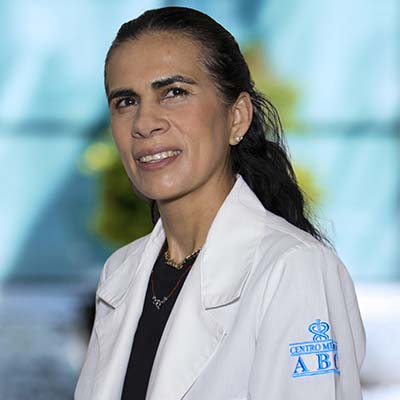 Dra Sletza Lissette Arguinzoniz Valenzuela del Centro Médico ABC, especialista en Endocrinología Pediátrica