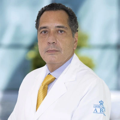 Dr Gerardo Villarreal López Guerra del Centro Médico ABC, especialista en Pediatría