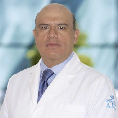 Dr Alejandro Hugo Rivera Ramirez del Centro Médico ABC, especialista en Ortopedia y Traumatología