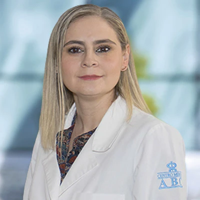 Dra Thalpa Guadalupe Montoya Peñuelas from ABC Medical Center., especialista en 