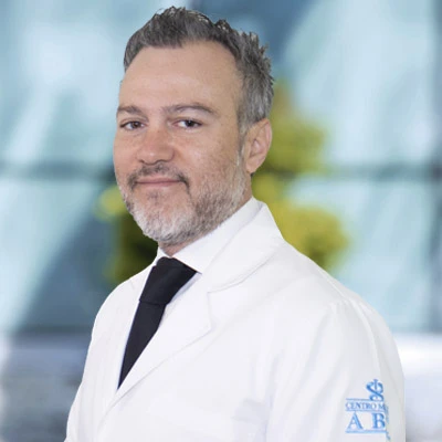Dr Arturo Abraham Rodríguez González del Centro Médico ABC, especialista en Cirugía General