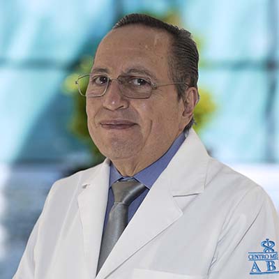 Dr José Javier Zepeda Rodríguez del Centro Médico ABC, especialista en Cirugía Plástica, estética y reconstructiva