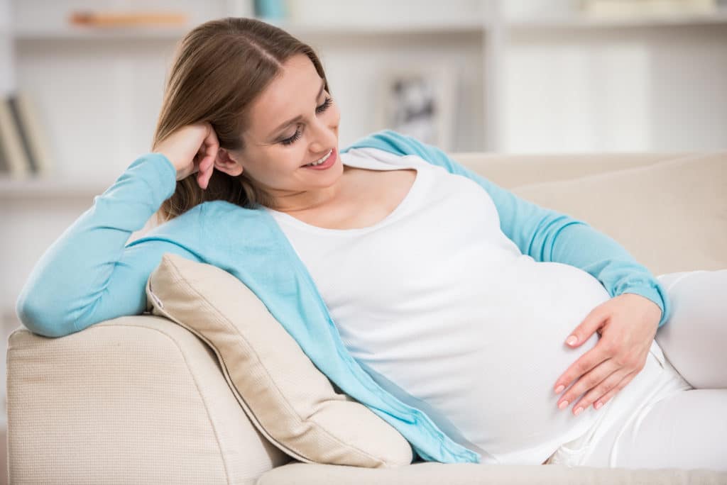 hospital-abc-que-cambios-sufre-el-cuerpo-de-la-mujer-en-el-embarazo-scaled