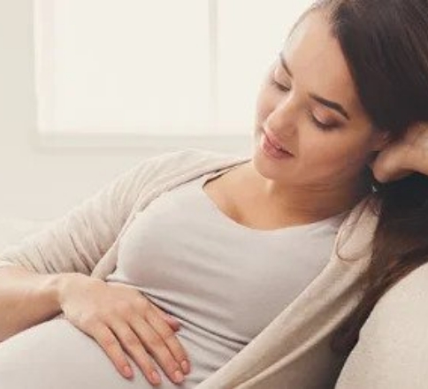 La atención prenatal temprana y el diagnóstico oportuno puede prevenir complicaciones y controlar los principales factores de riesgo.