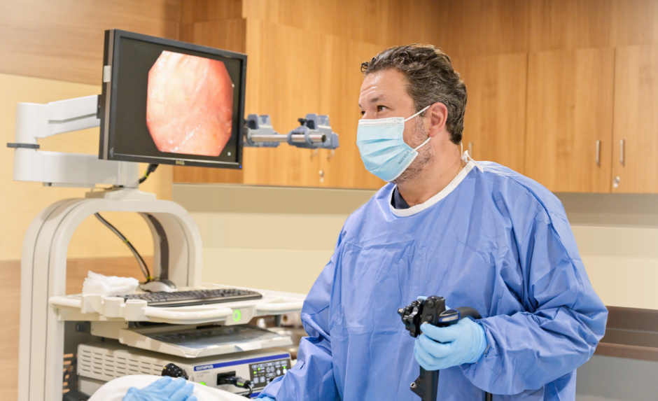 En el Centro Médico ABC contamos con endoscopios de última generación y médicos certificados en endoscopias para un diagnóstico oportuno y certero. ¡Contacta a un especialista!